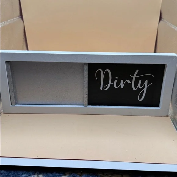 Gray Clean Laundry Sign - Picture 2 of 4